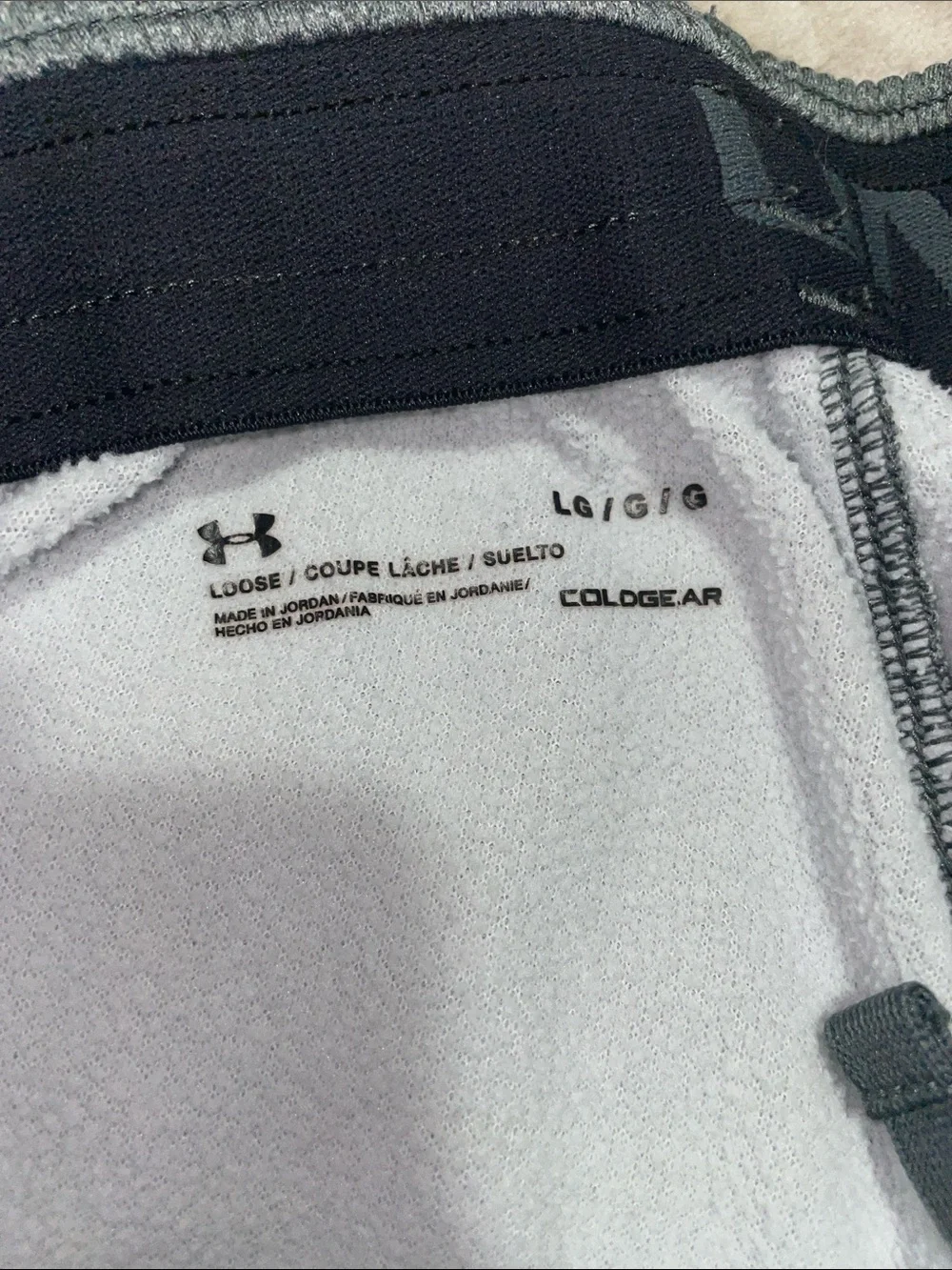 Under Armour Grey and Black Athletic Pants size Large - Picture 5 of 6